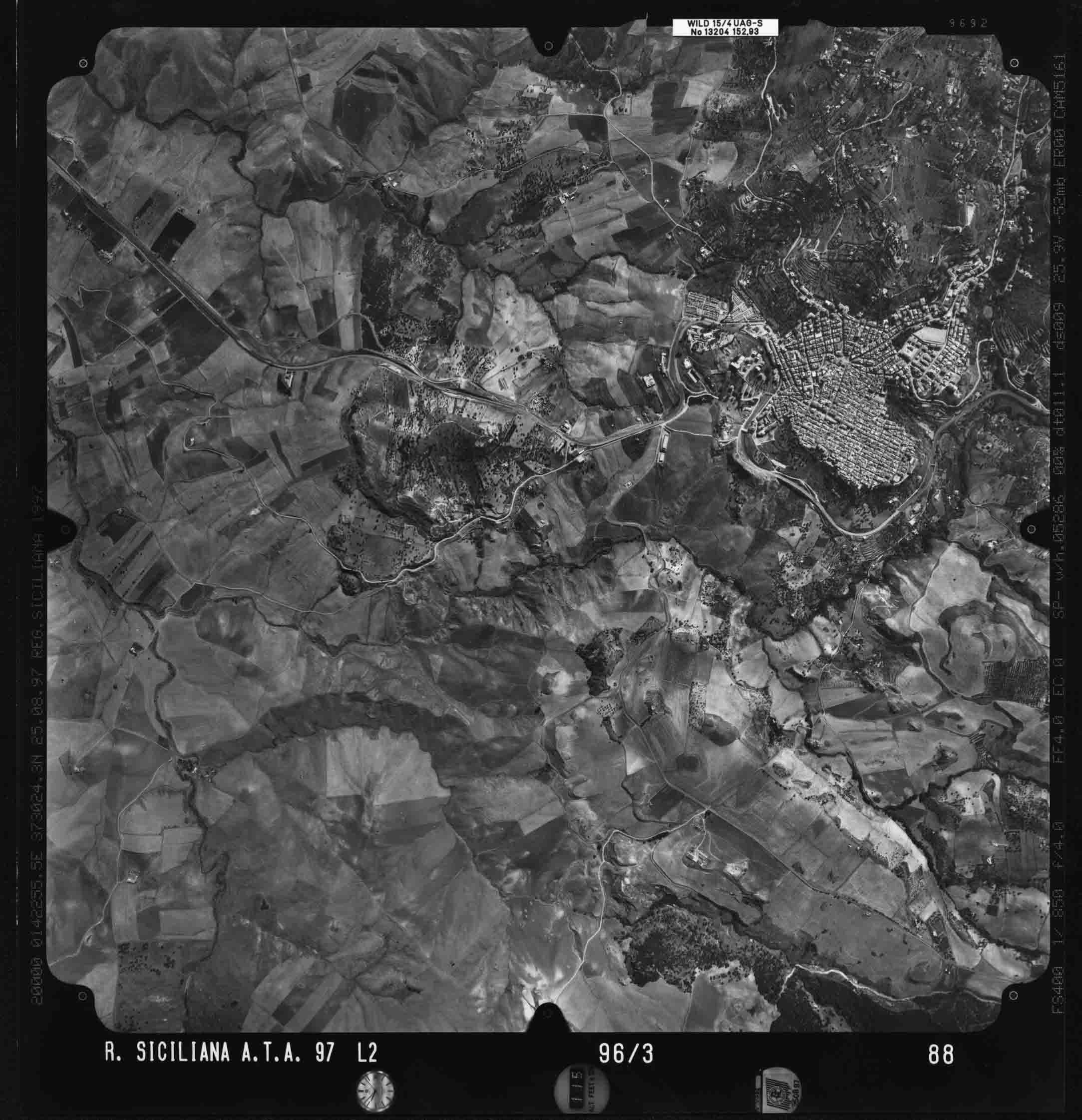 EN VALGUALNERA CAROPEPE 96 3 STR 88