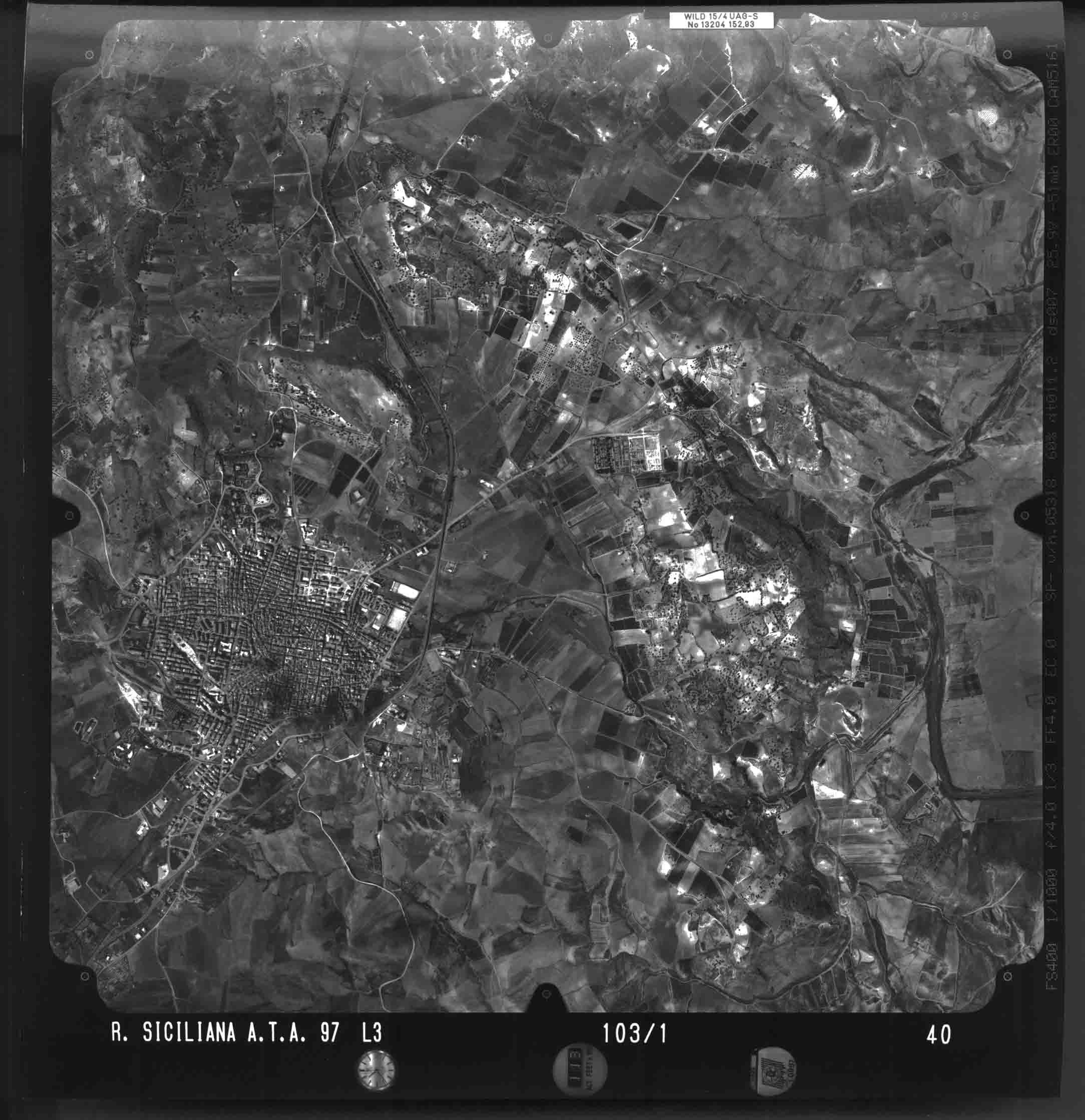 CL RIESI 103 1 STR 40