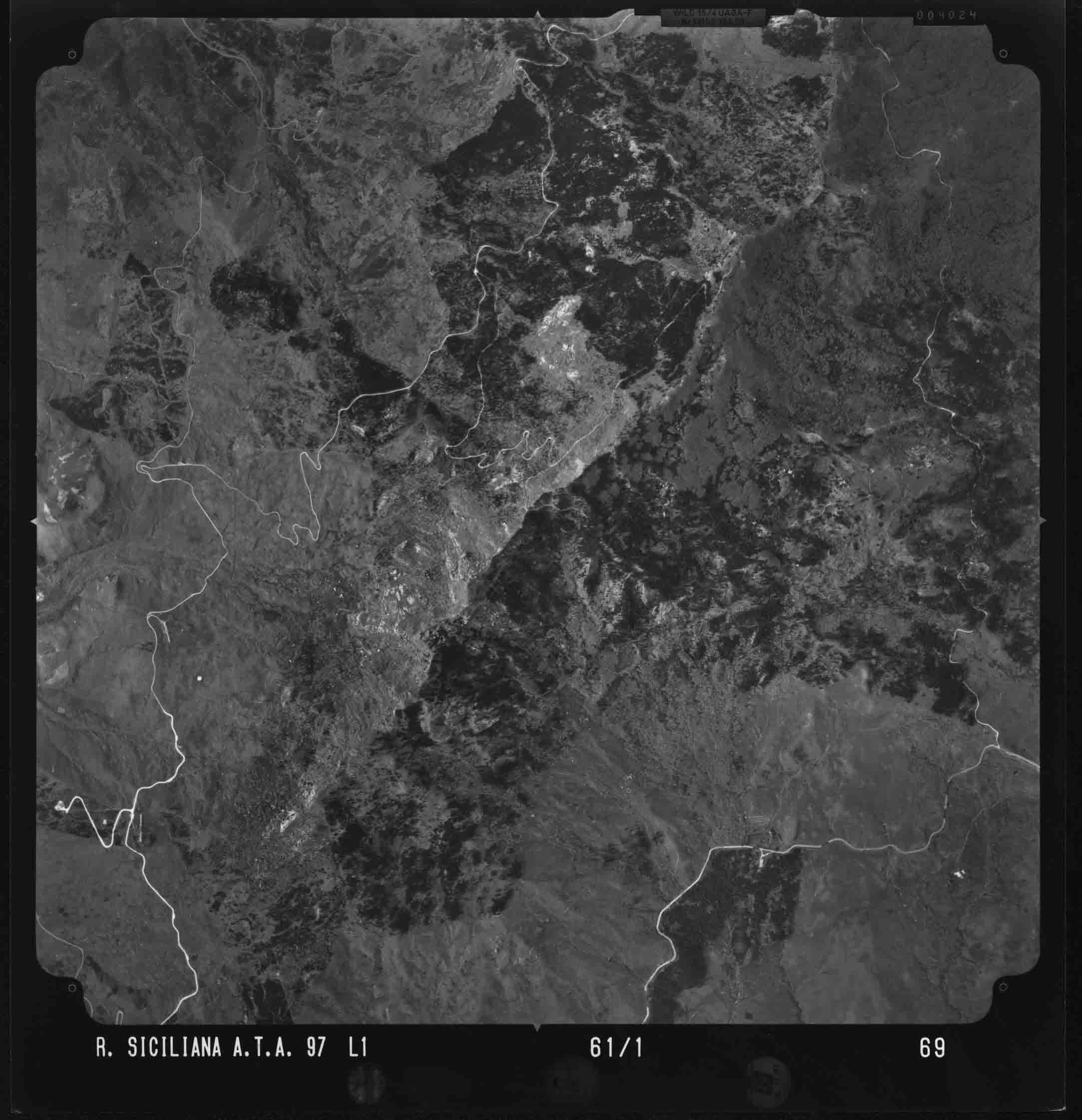 EN NICOSIA 61 1 STR-69