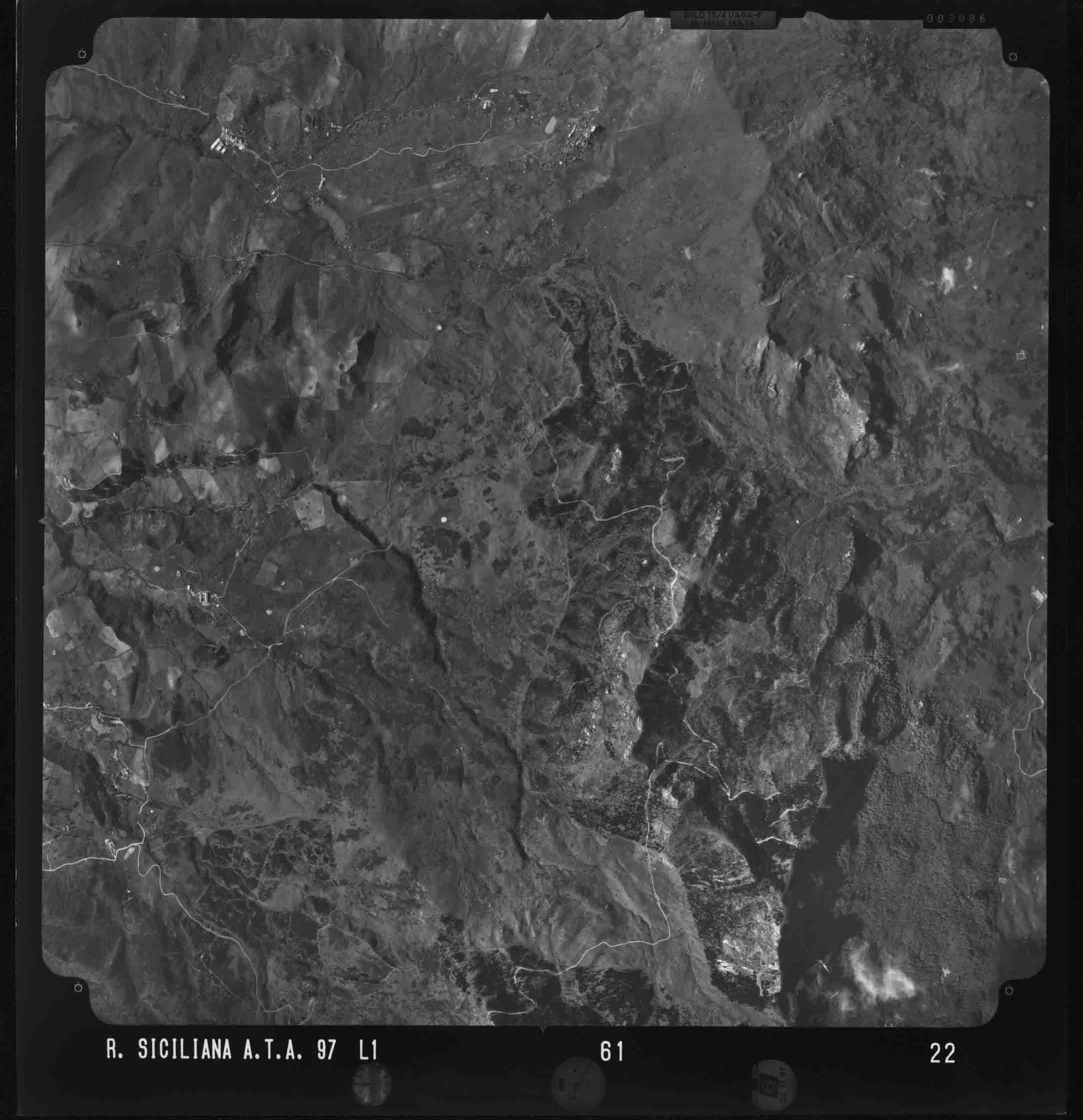 EN NICOSIA 61 STR 22