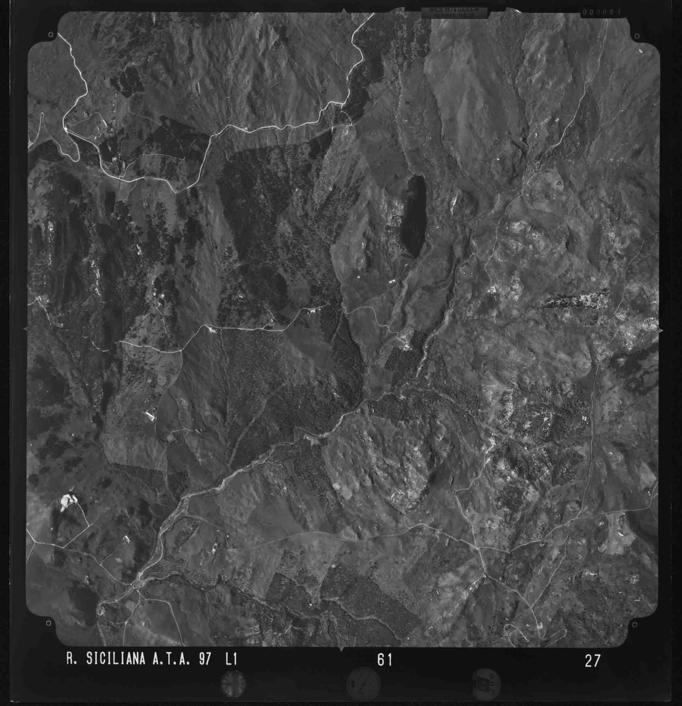 EN NICOSIA 61 STR 27