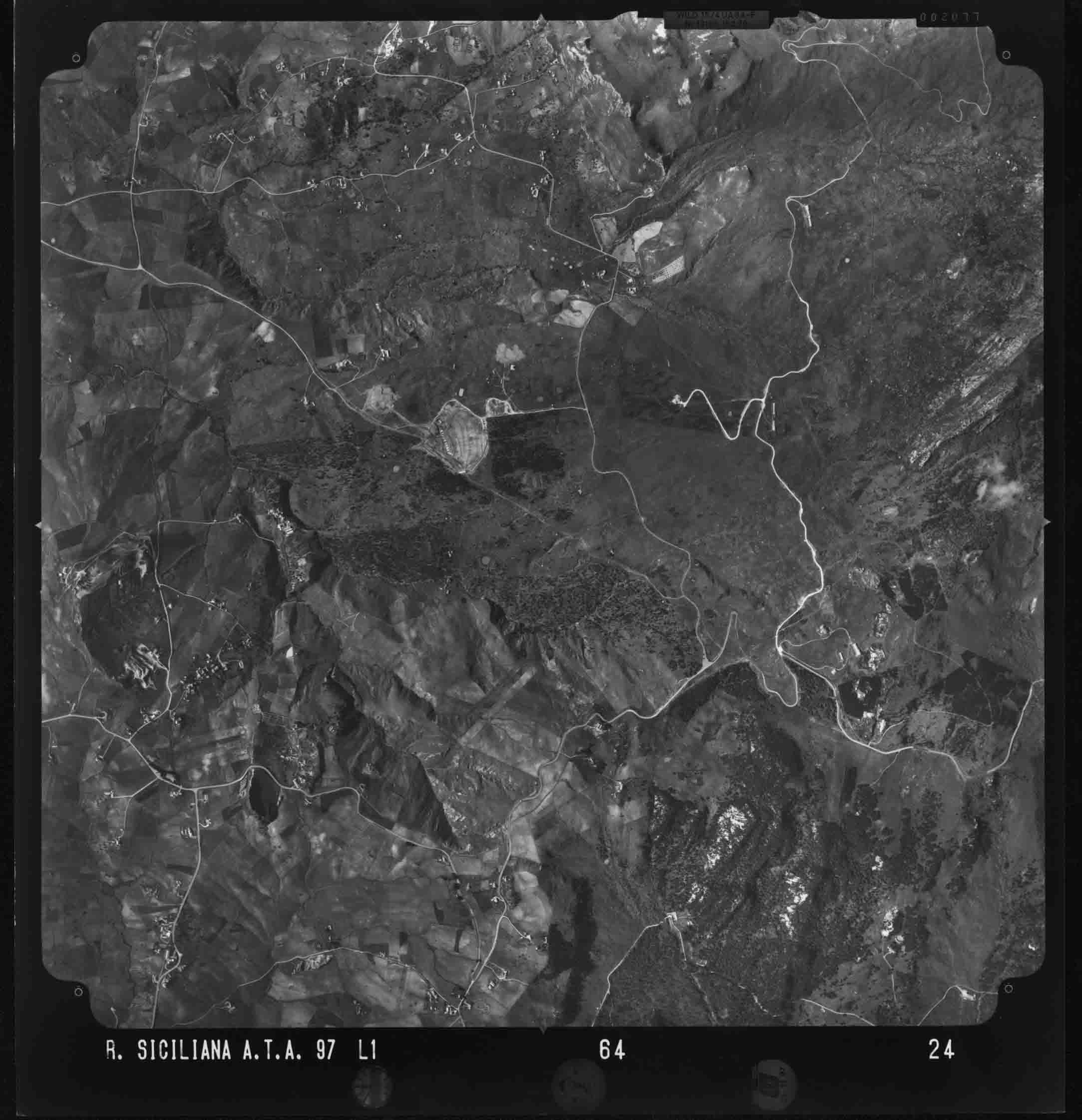 EN NICOSIA 64 STR 24