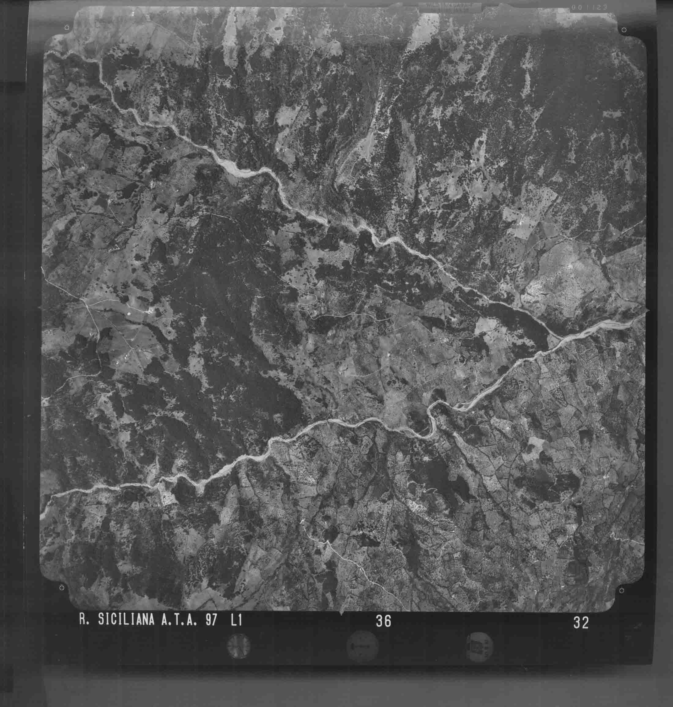 ME CARONIA 36 STR 32