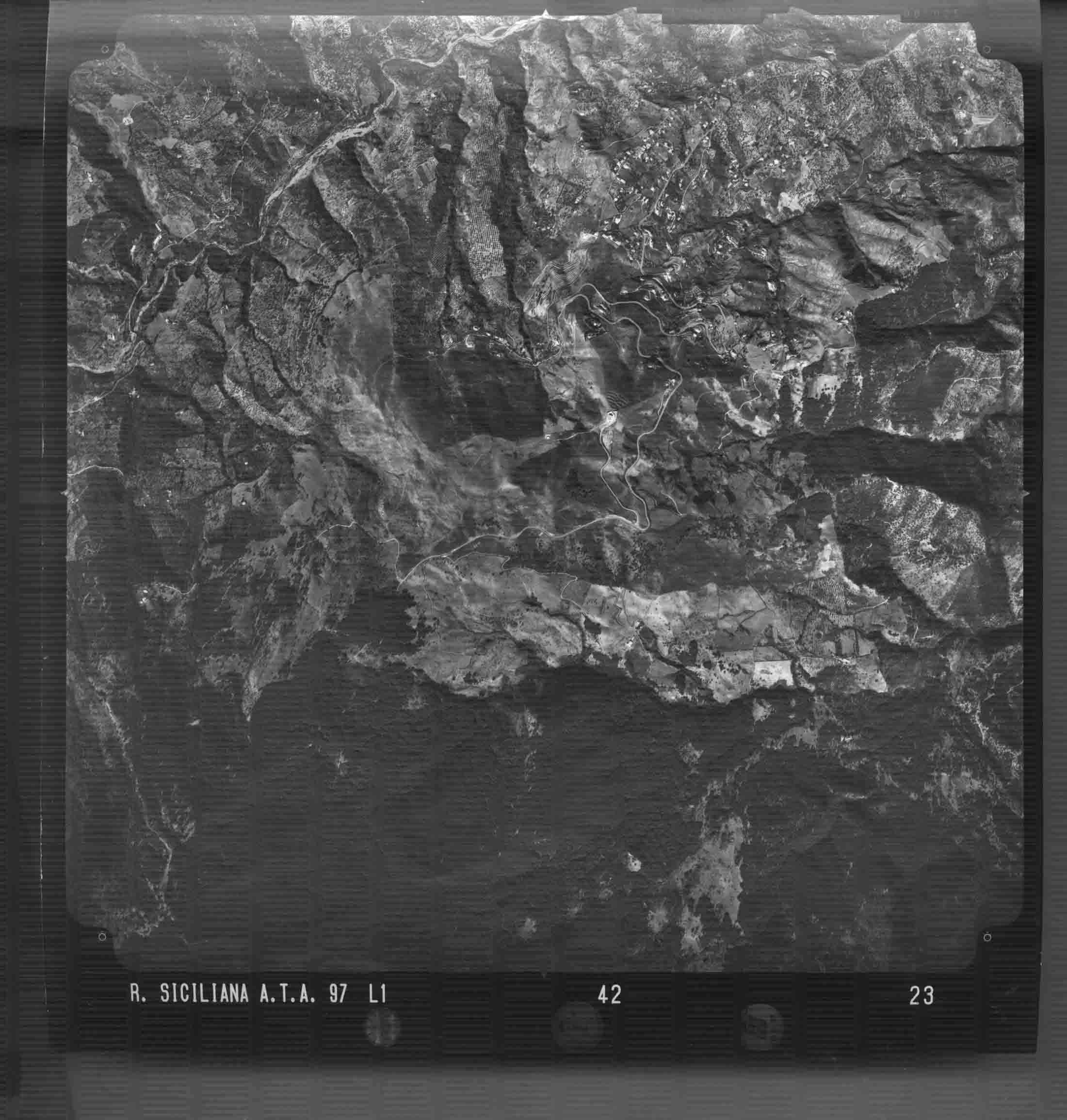 ME CARONIA 42 STR 23