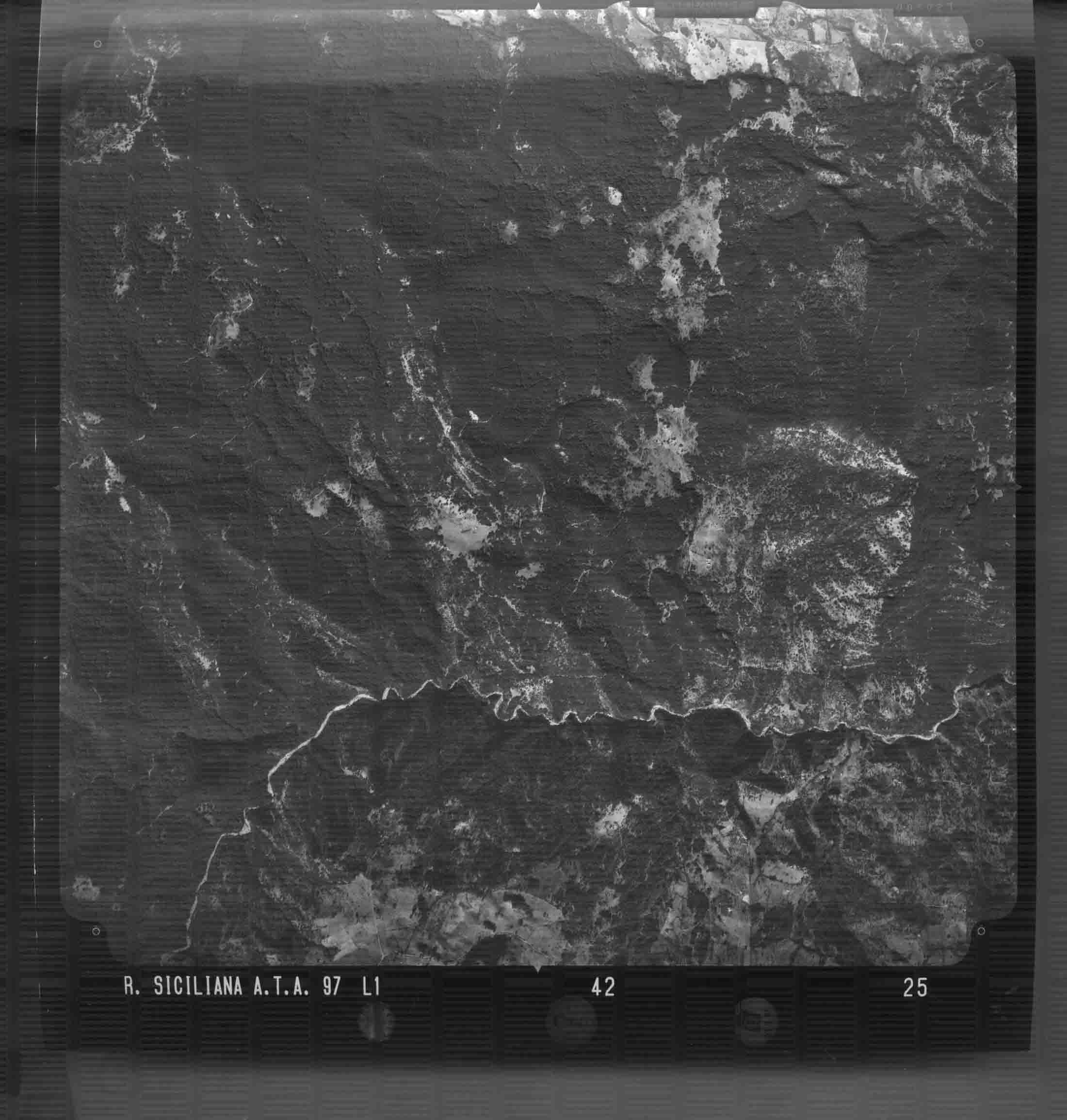 ME CARONIA 42 STR 25