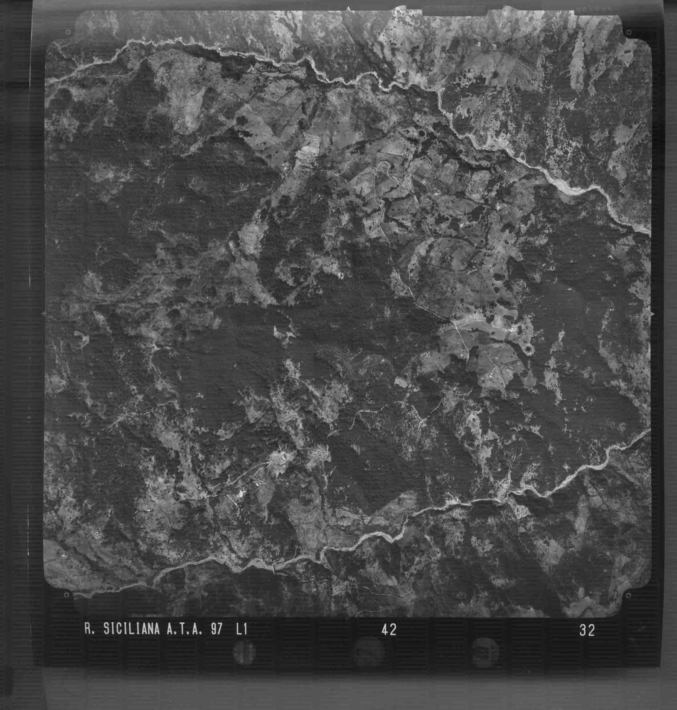 ME CARONIA 42 STR 32