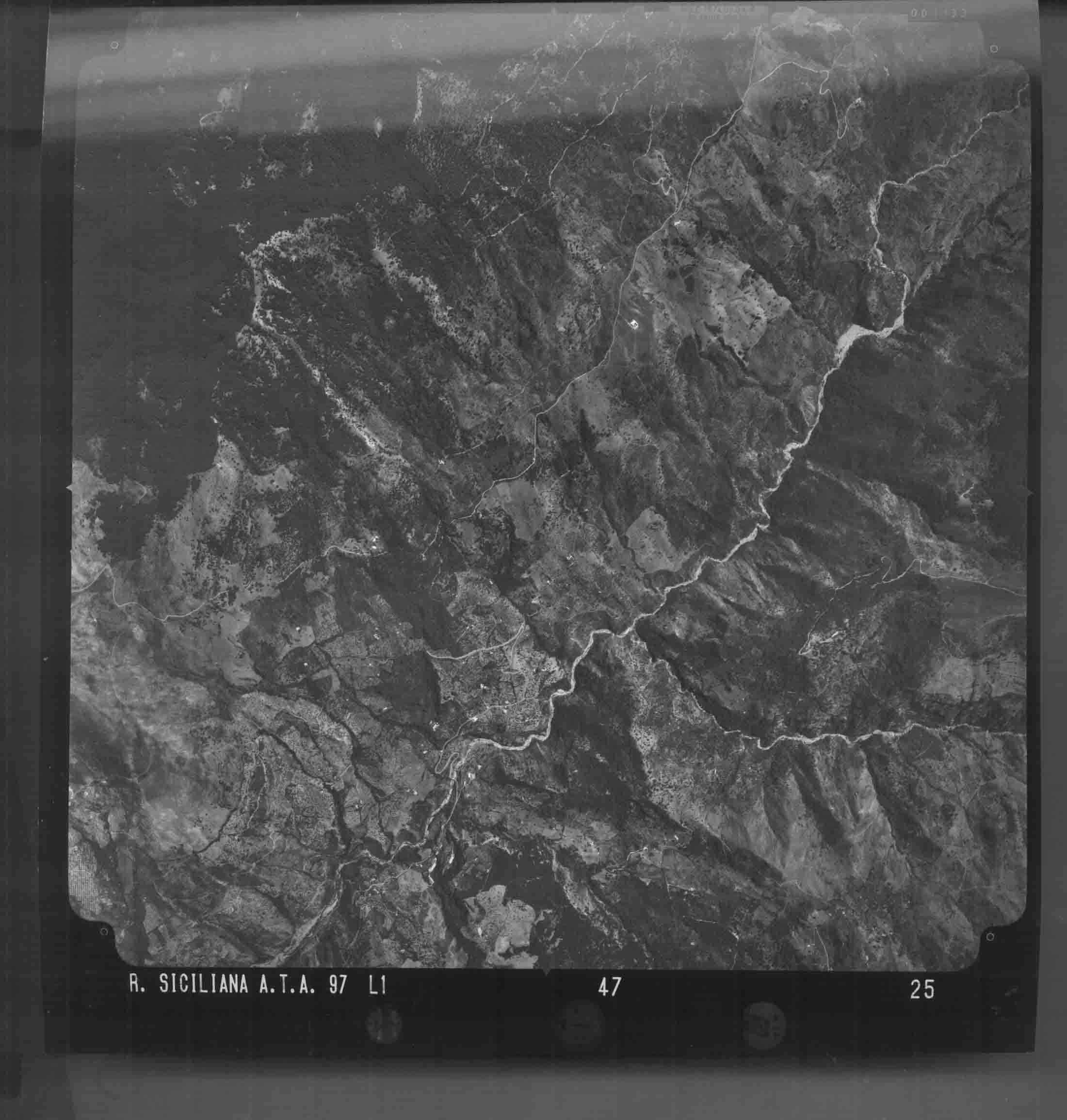 ME CARONIA 47 STR 25