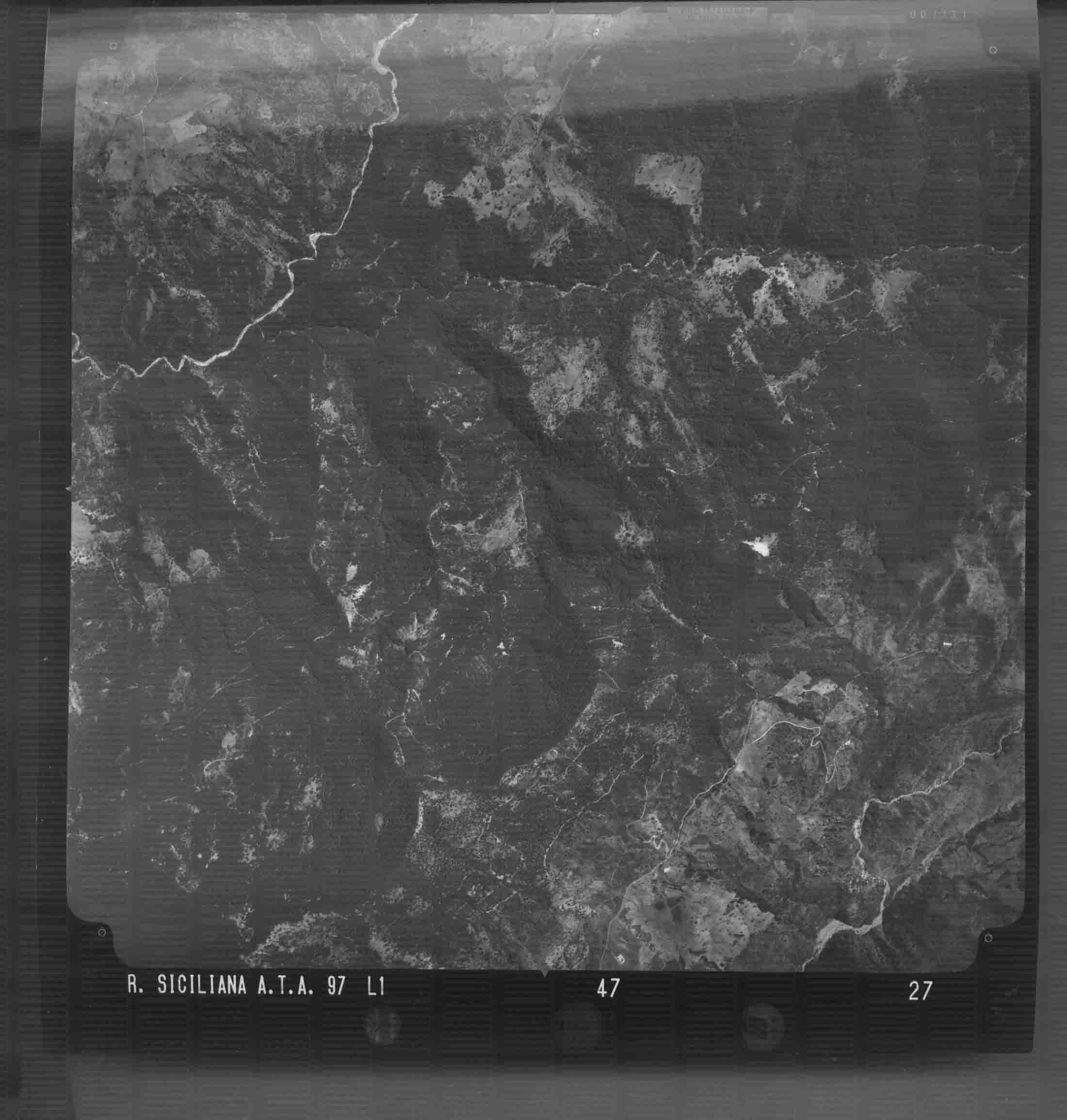 ME CARONIA 47 STR 27