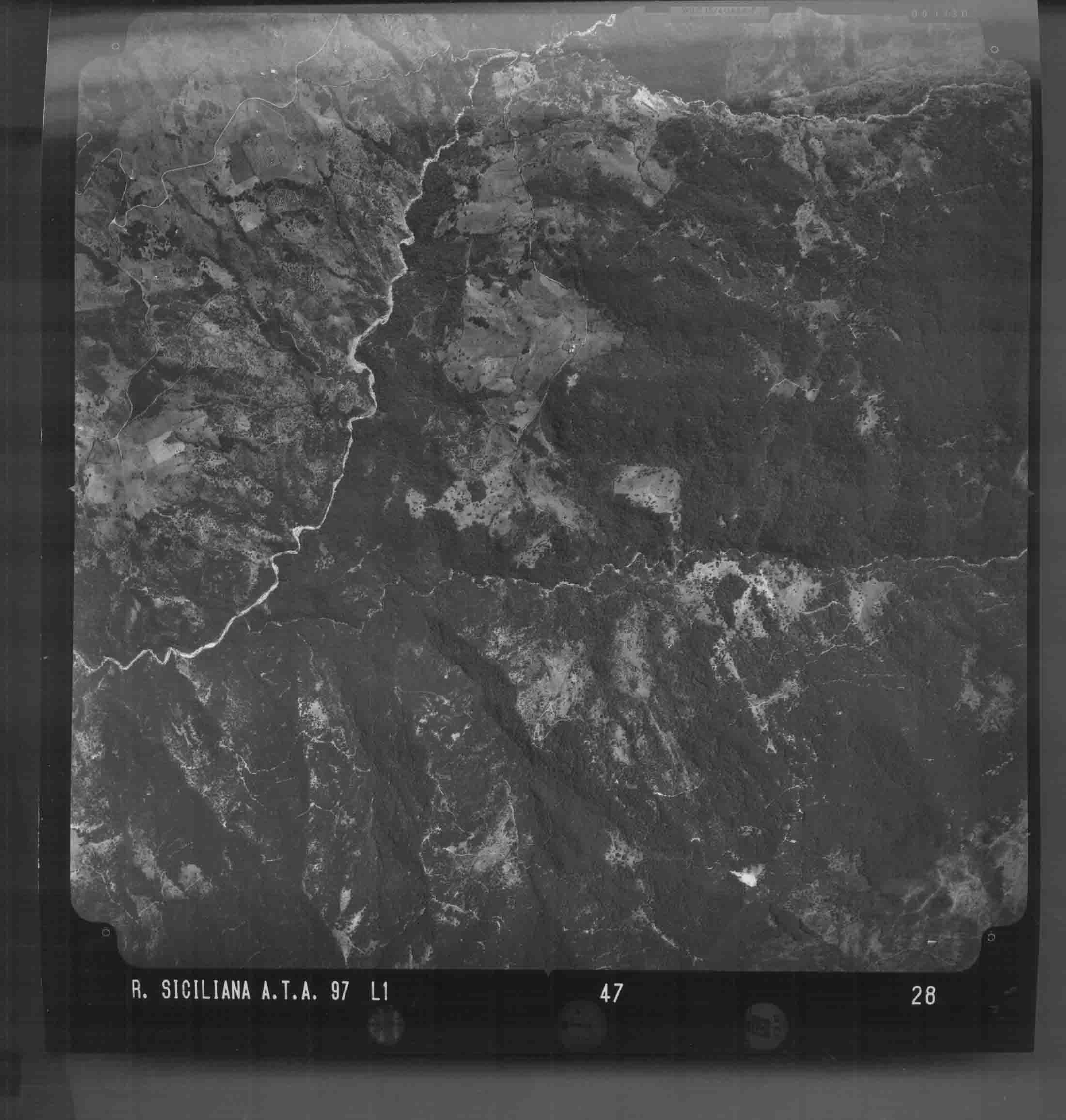 ME CARONIA 47 STR 28