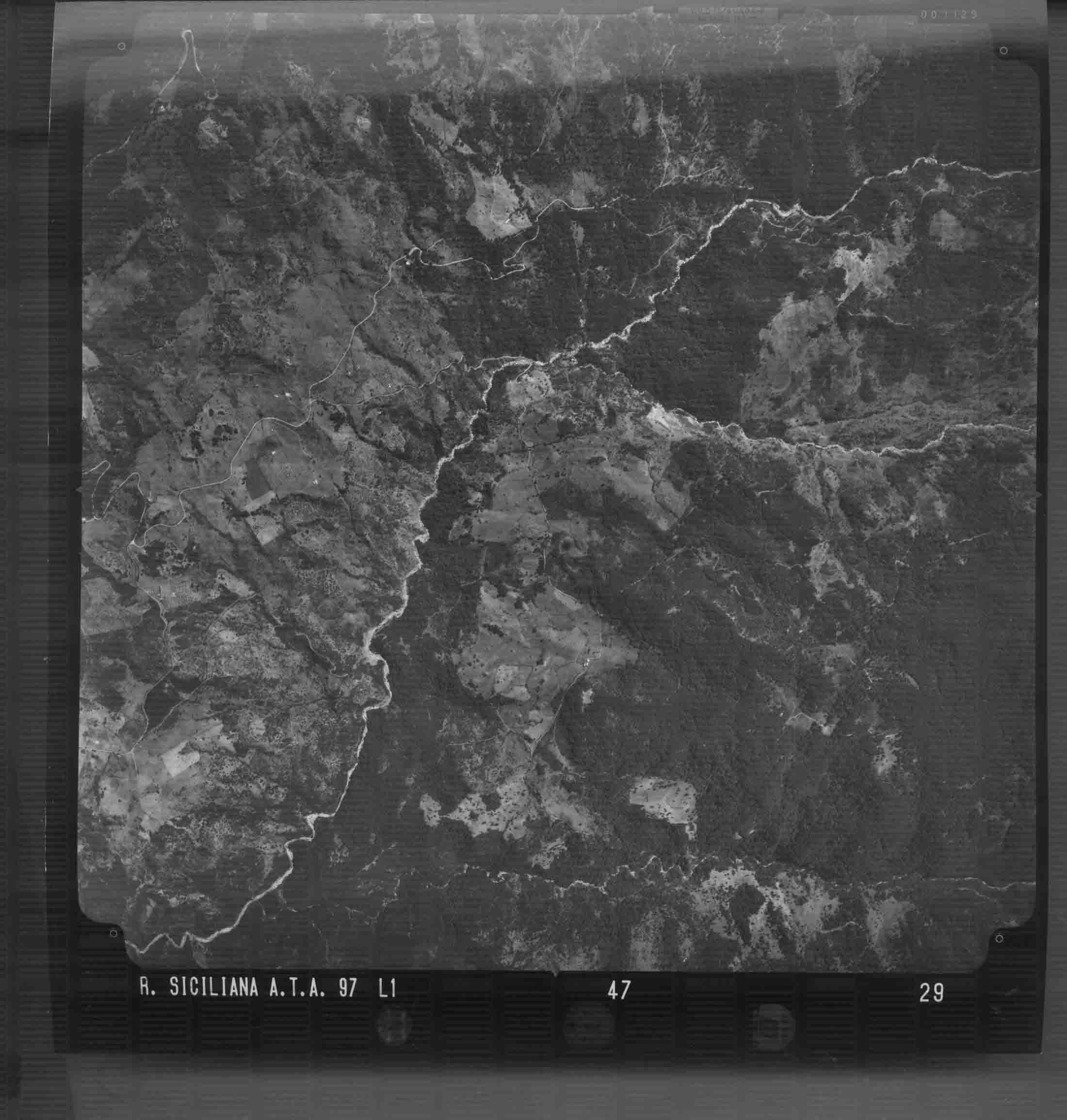 ME CARONIA 47 STR 29