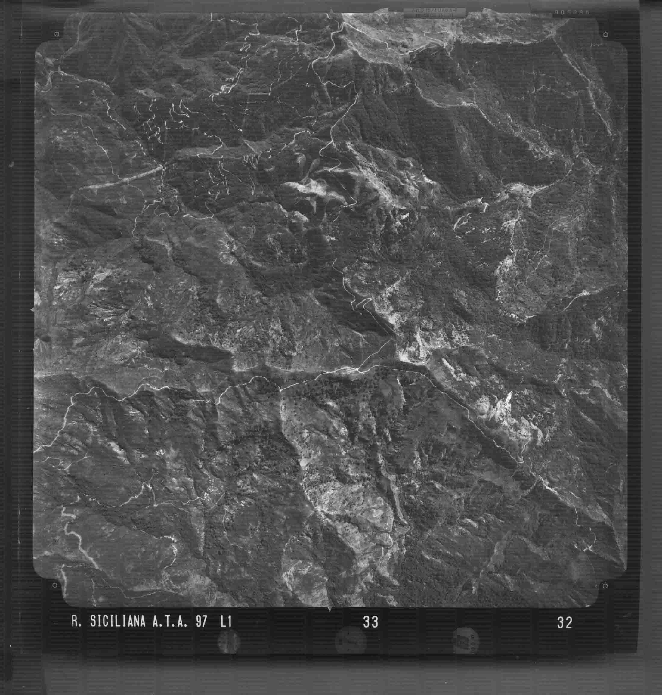 ME CASTROREALE 33 STR 32