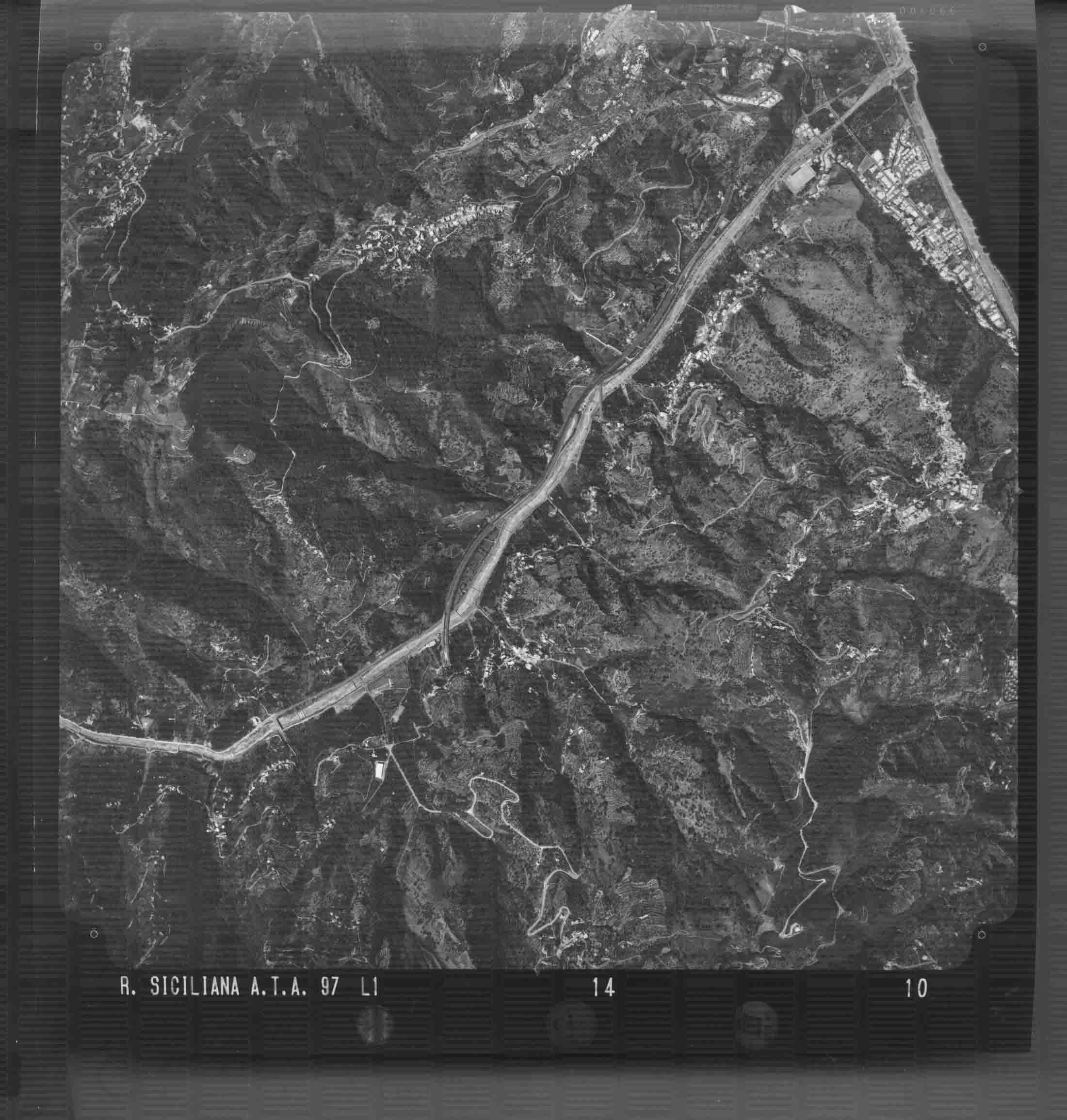 ME FICARRA 14 STR 10