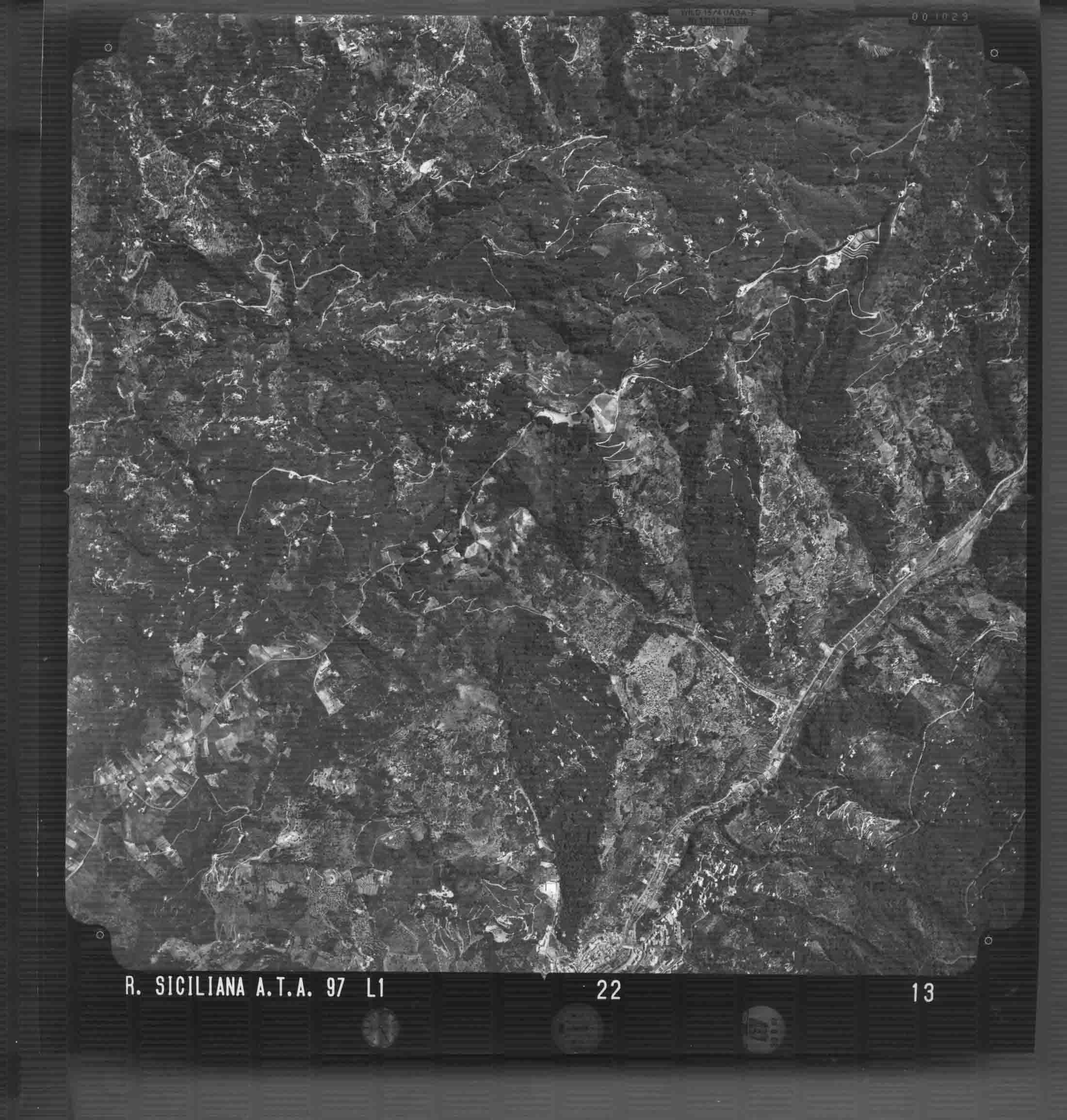 ME FICARRA 22 STR 13