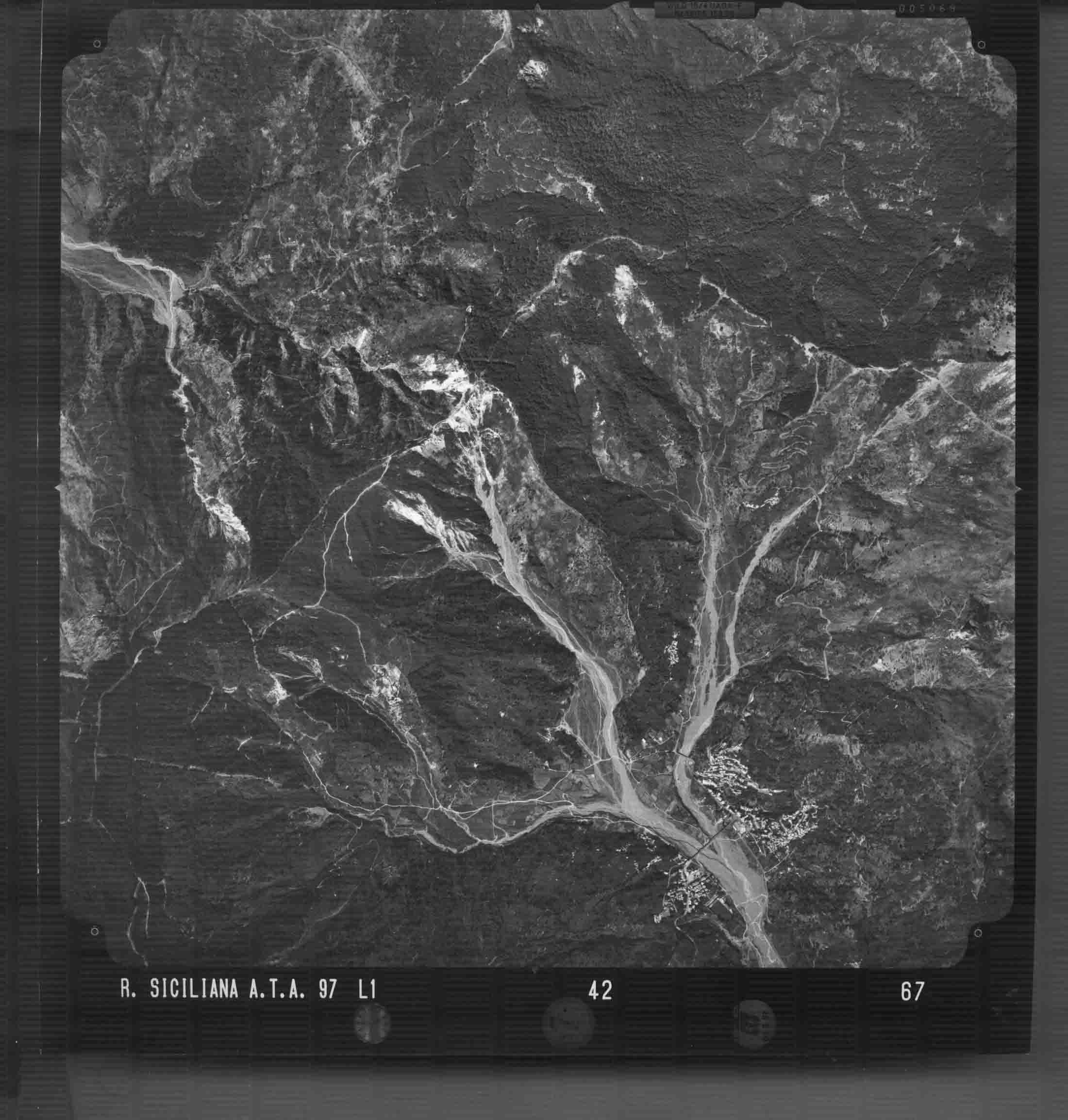 ME FONDACHELLI FATINA 42 STR 67