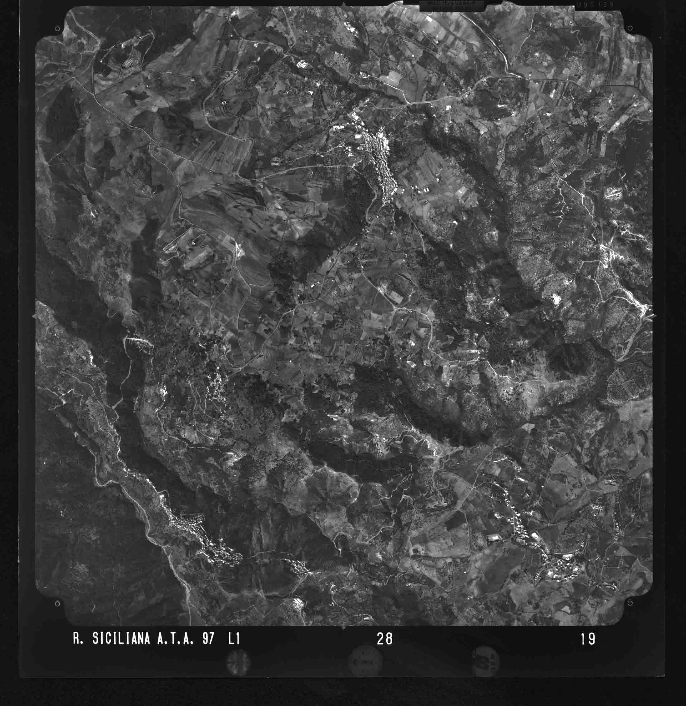 ME MONTALBANO ELICONA 28 STR 19