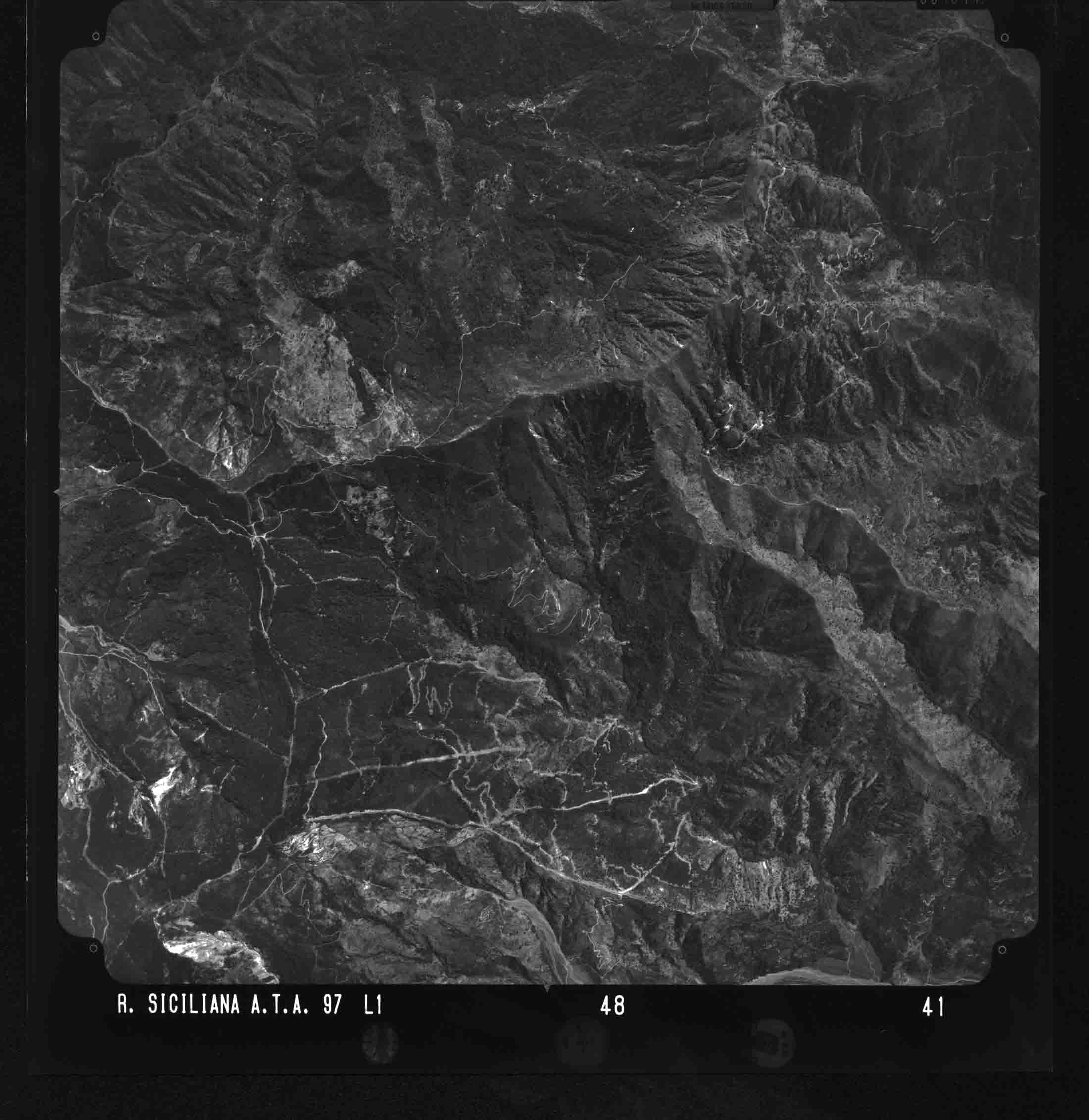 ME MOTTA CAMASTRA 48 STR 41