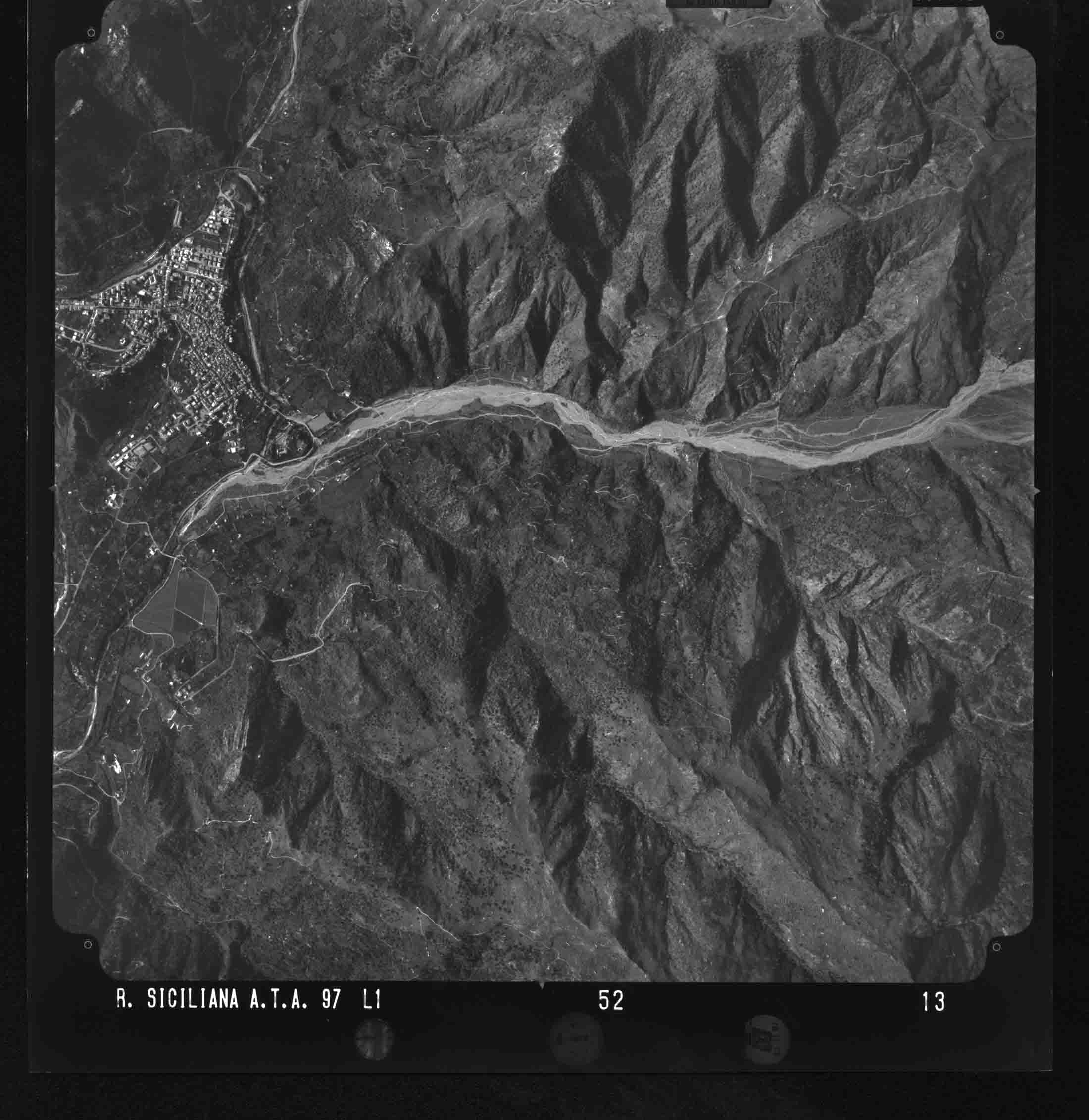 ME MOTTA CAMASTRA 52 STR 13