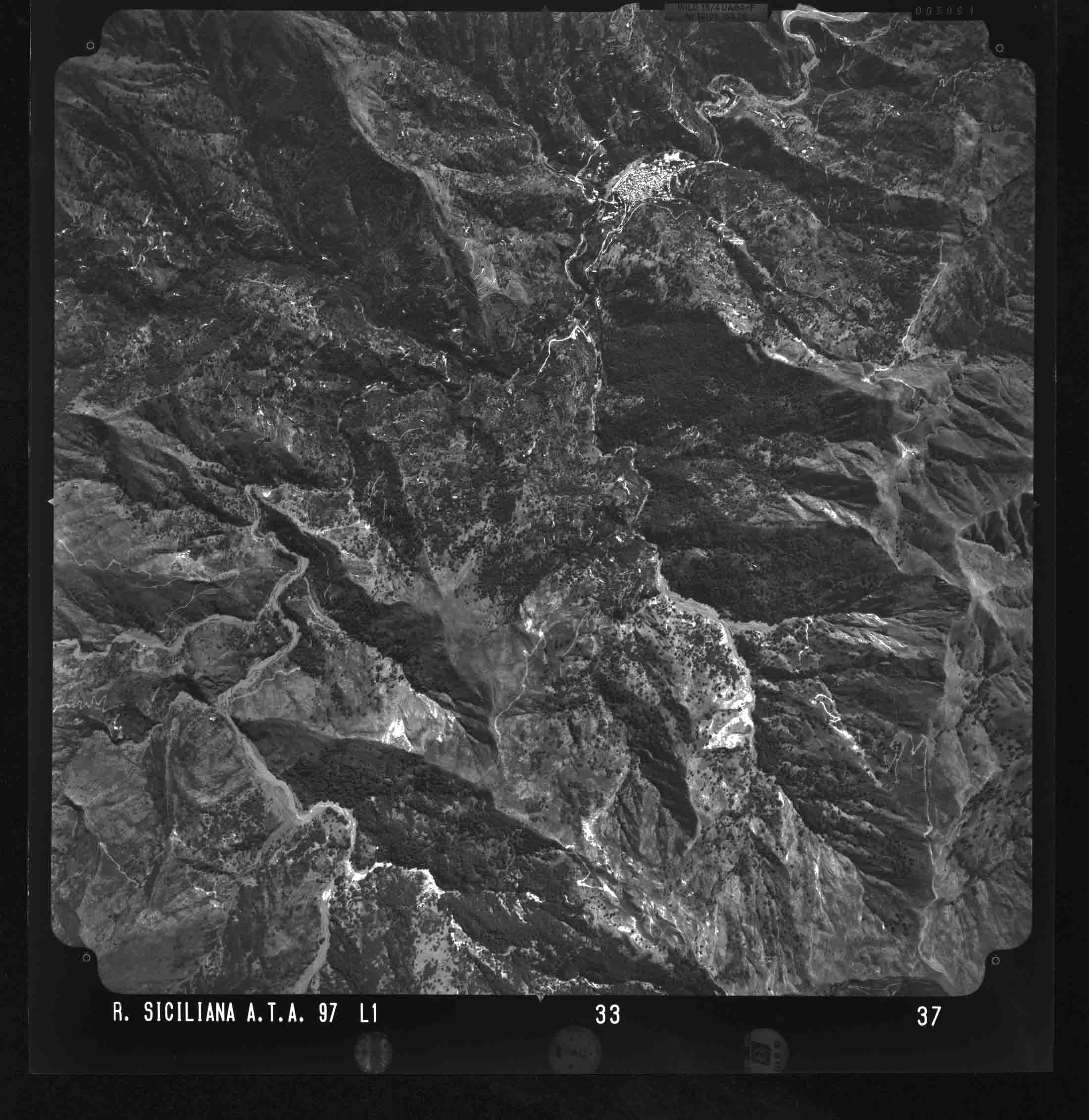 ME NIZZA DI SICILIA 33 STR 37