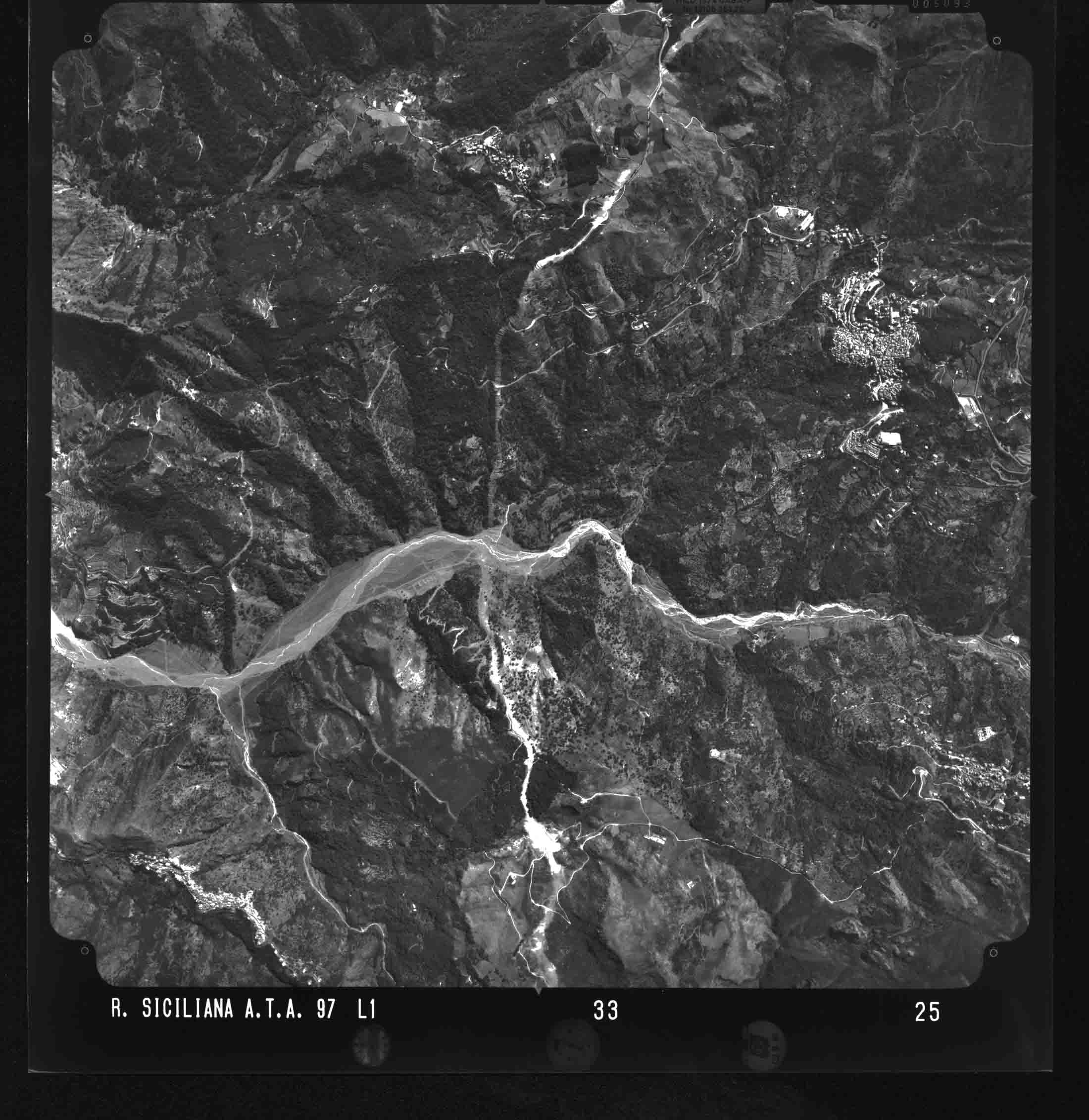 ME NOVARA DI SICILIA 33 STR 25