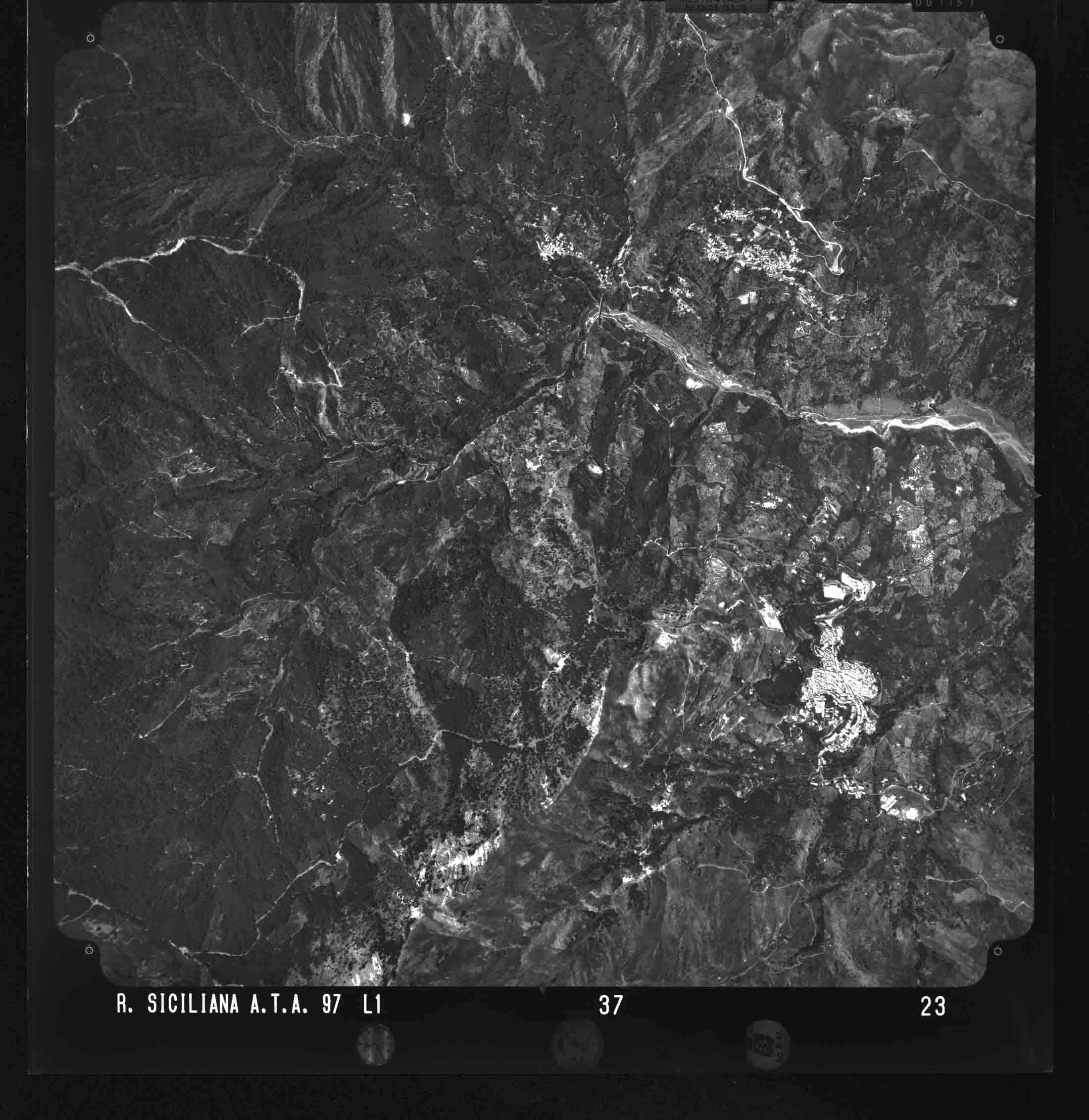 ME NOVARA DI SICILIA 37 STR 23