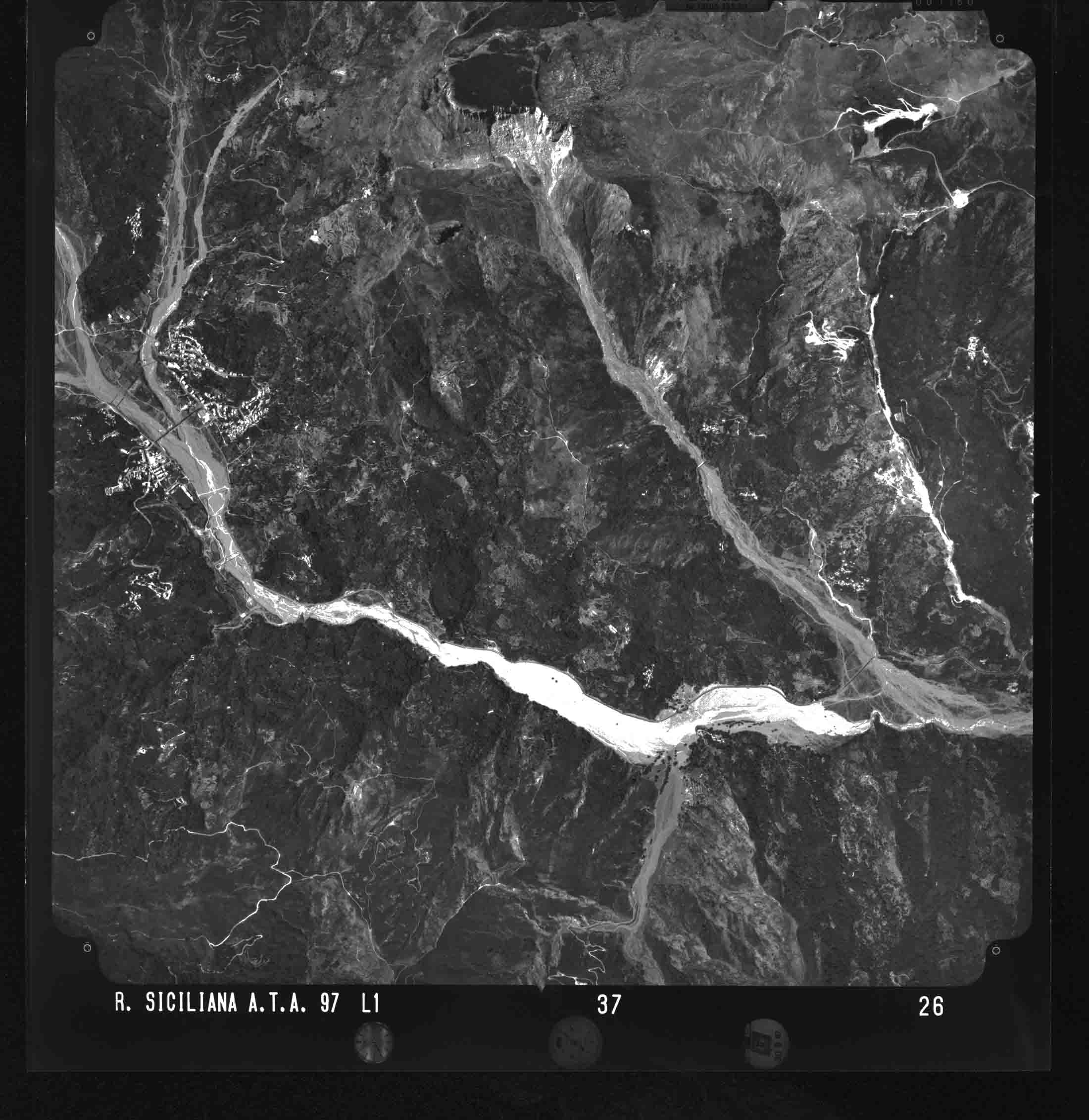 ME NOVARA DI SICILIA 37 STR 26