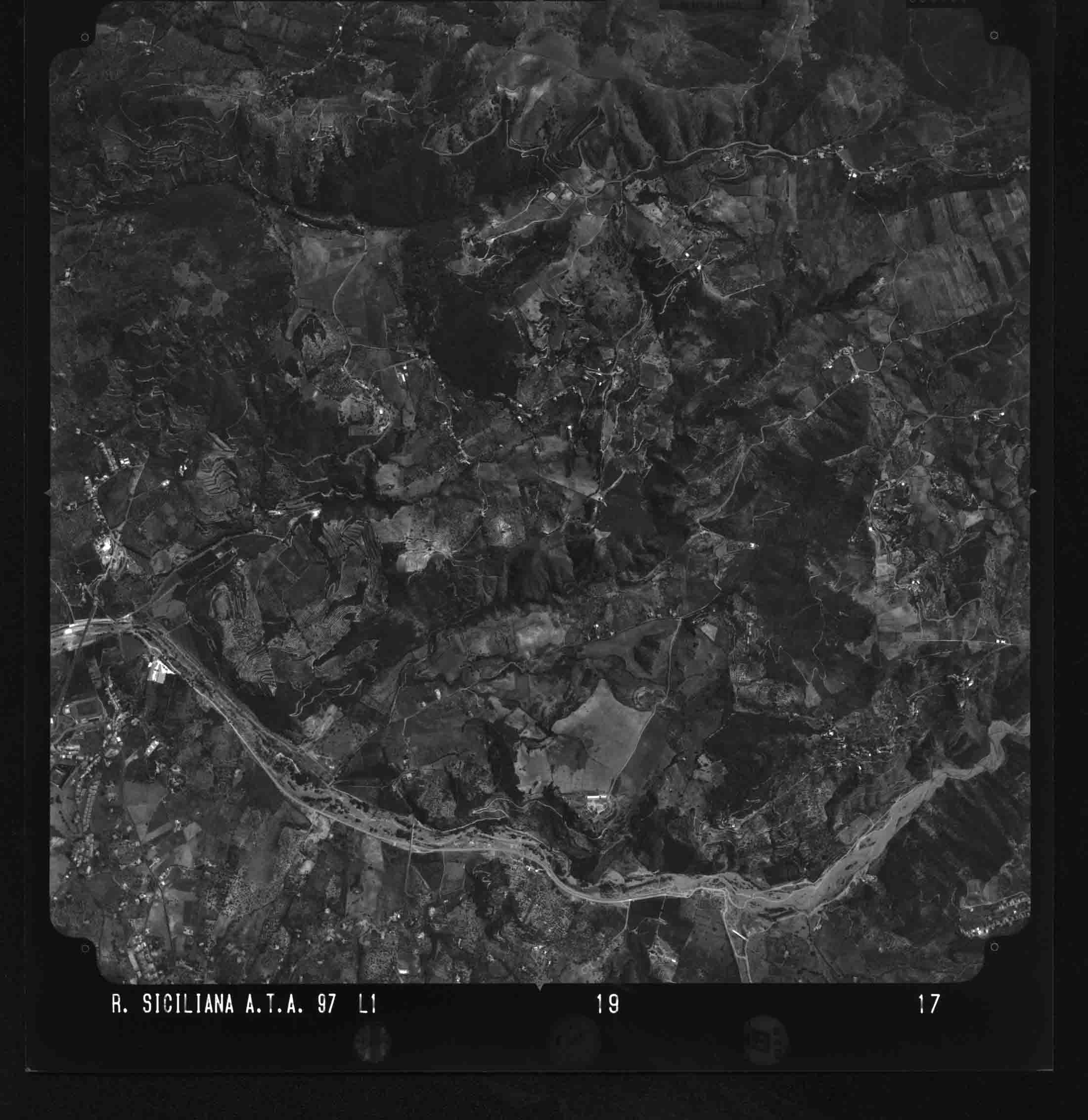 ME OLIVERI 19 STR 17