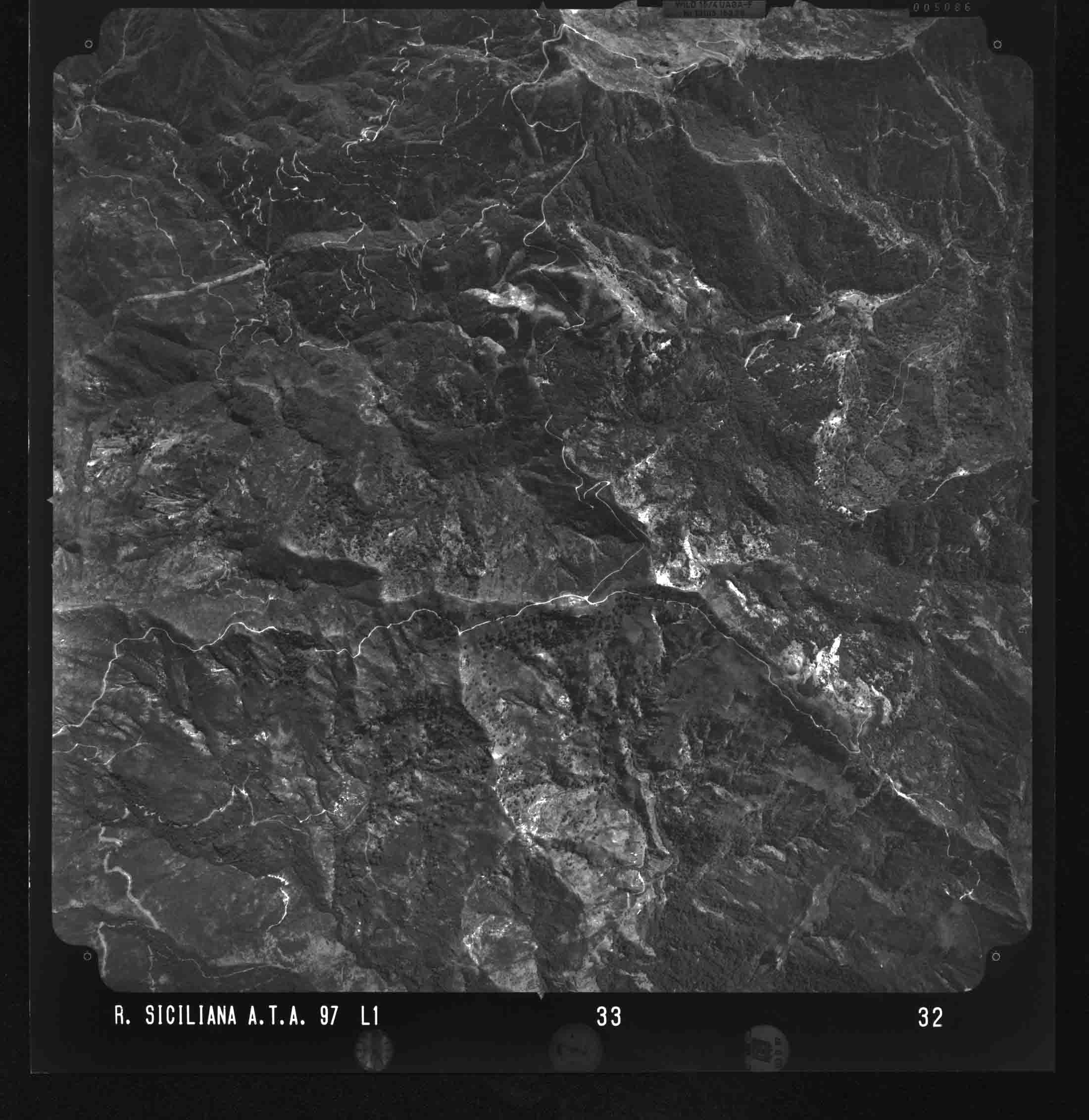 ME PAGLIARA 33 STR 32