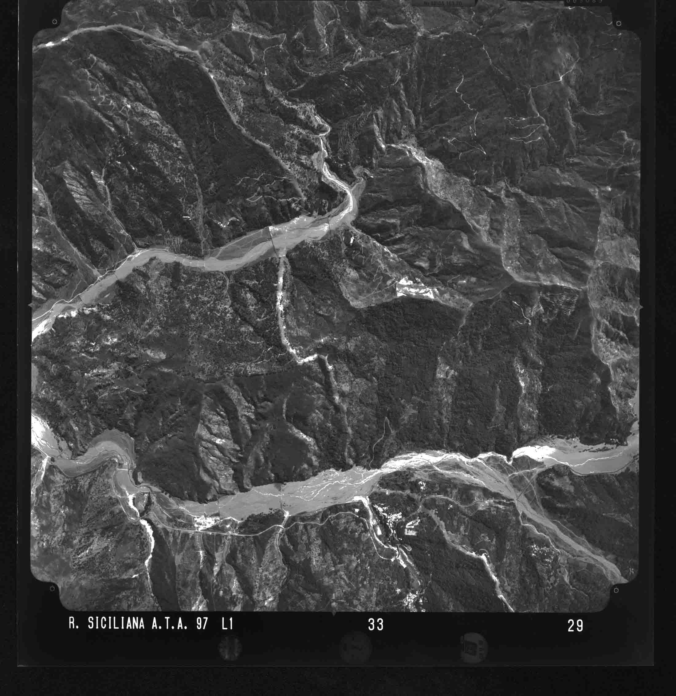 ME RODI MILICI 33 STR 29