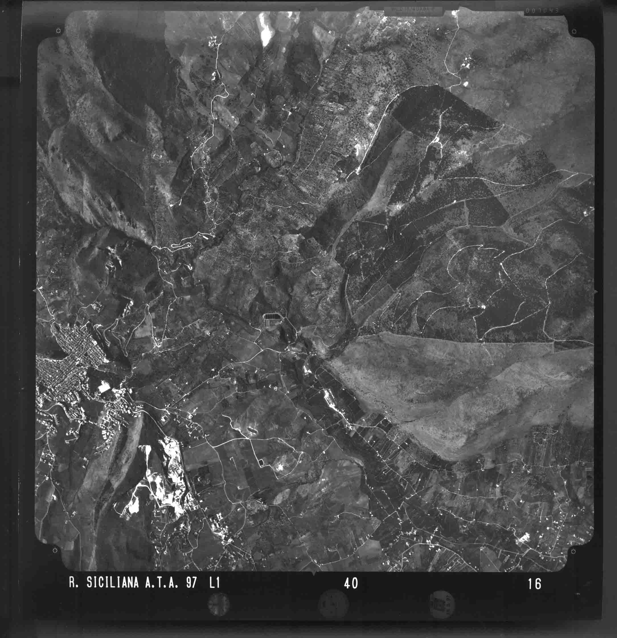 PA MISILMERI 40 STR 16