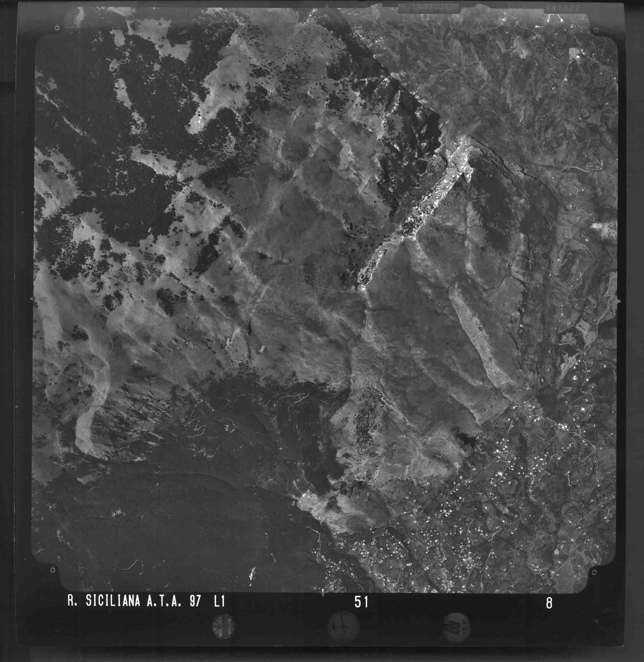 PA PETRALIA SOTTANA 51 STR 8