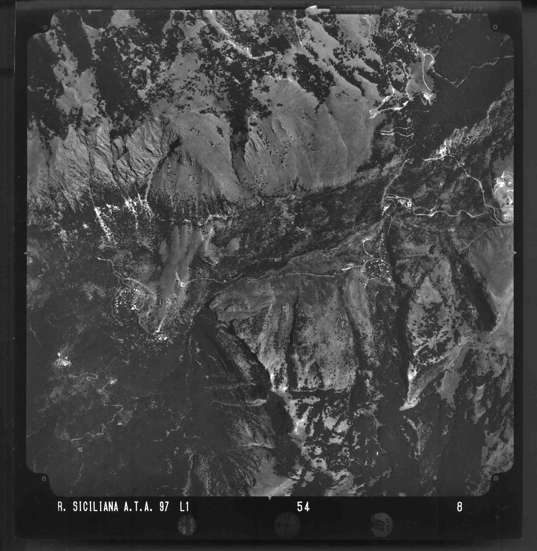 PA PETRALIA SOTTANA 54 STR 8