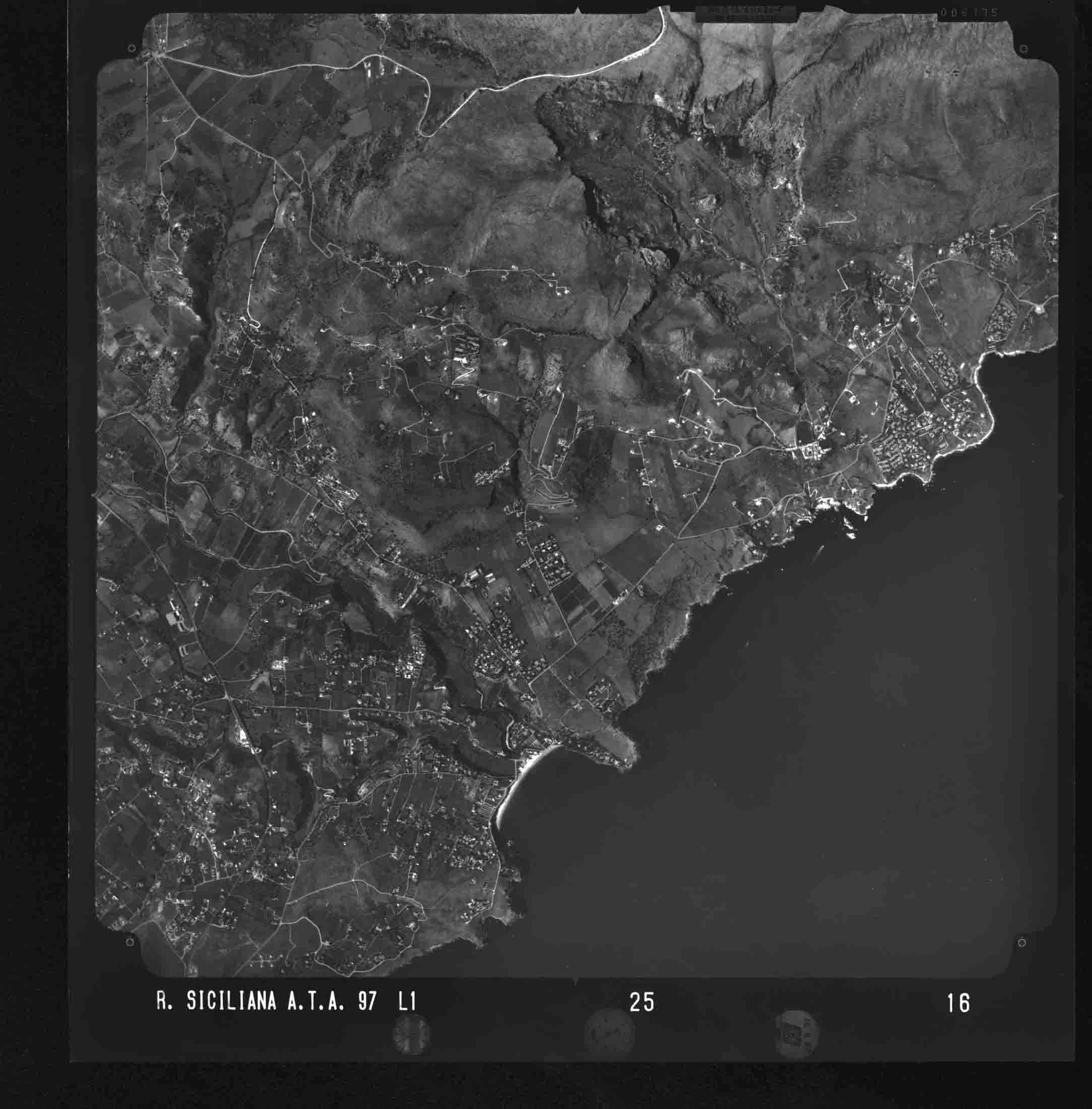 TP CUSTONACI 25 STR 16